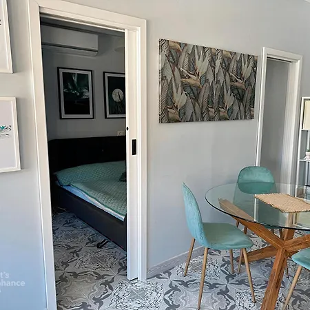 Nuesso Apartment