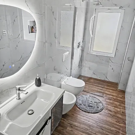 Nuesso Apartment Durres